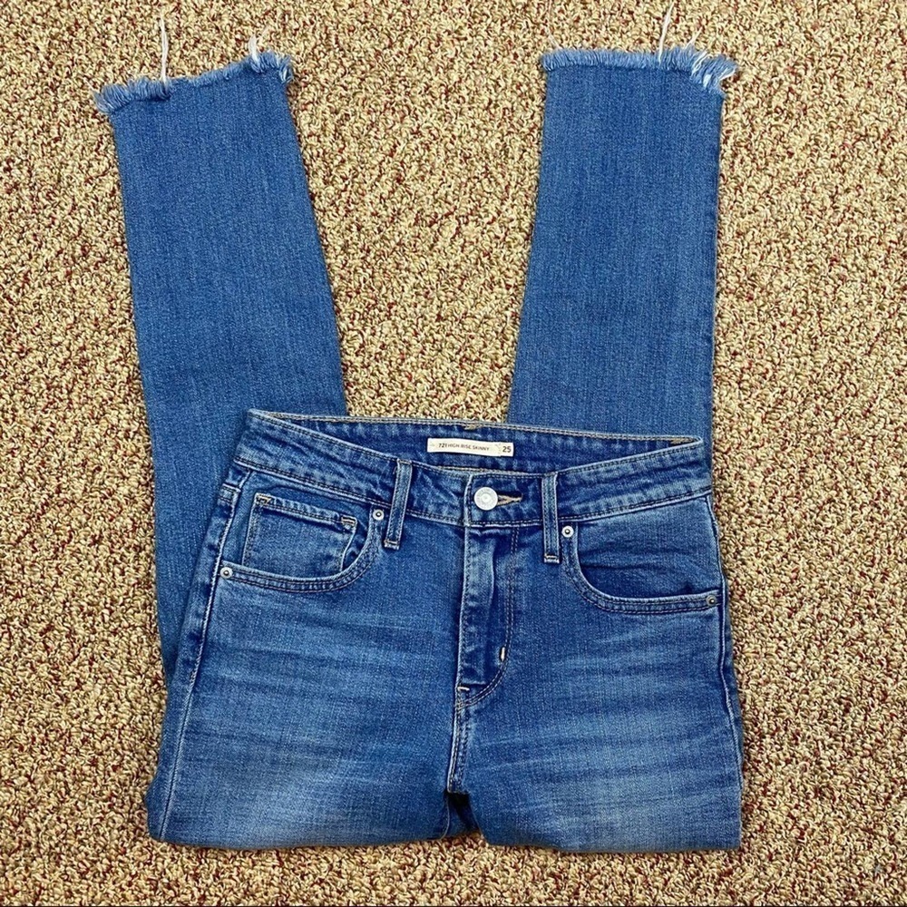 Levi 721 High Rise Skinny Jeans Medium Wash 25